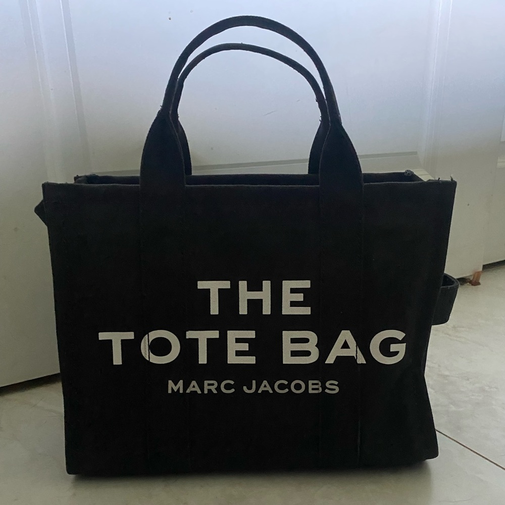 Marc Jacobs The Tote Bag